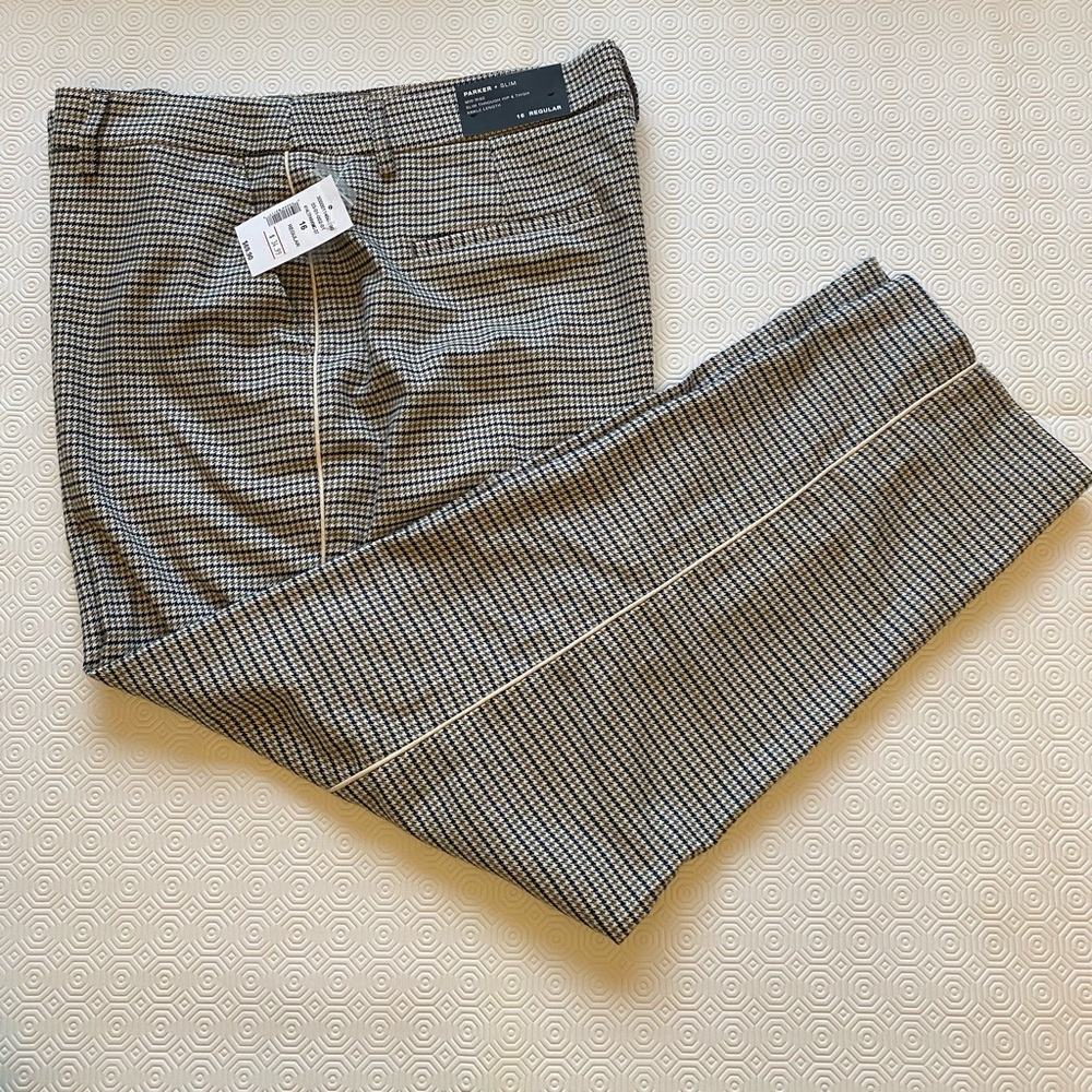 Ricki's Women's Black and White Patterned Pants Size 16, loose fit. NWTs